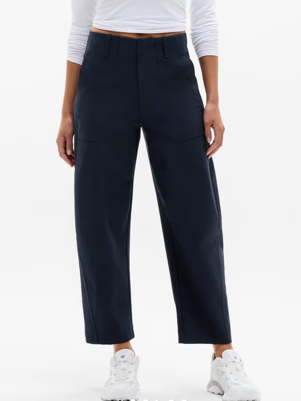 Athleta Skyline High Rise Barrel Leg Pant - Navy - 4tall - never worn !
